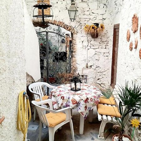 "Sapore Di Liguria" In Antico Borgo Terzorio Luaran gambar