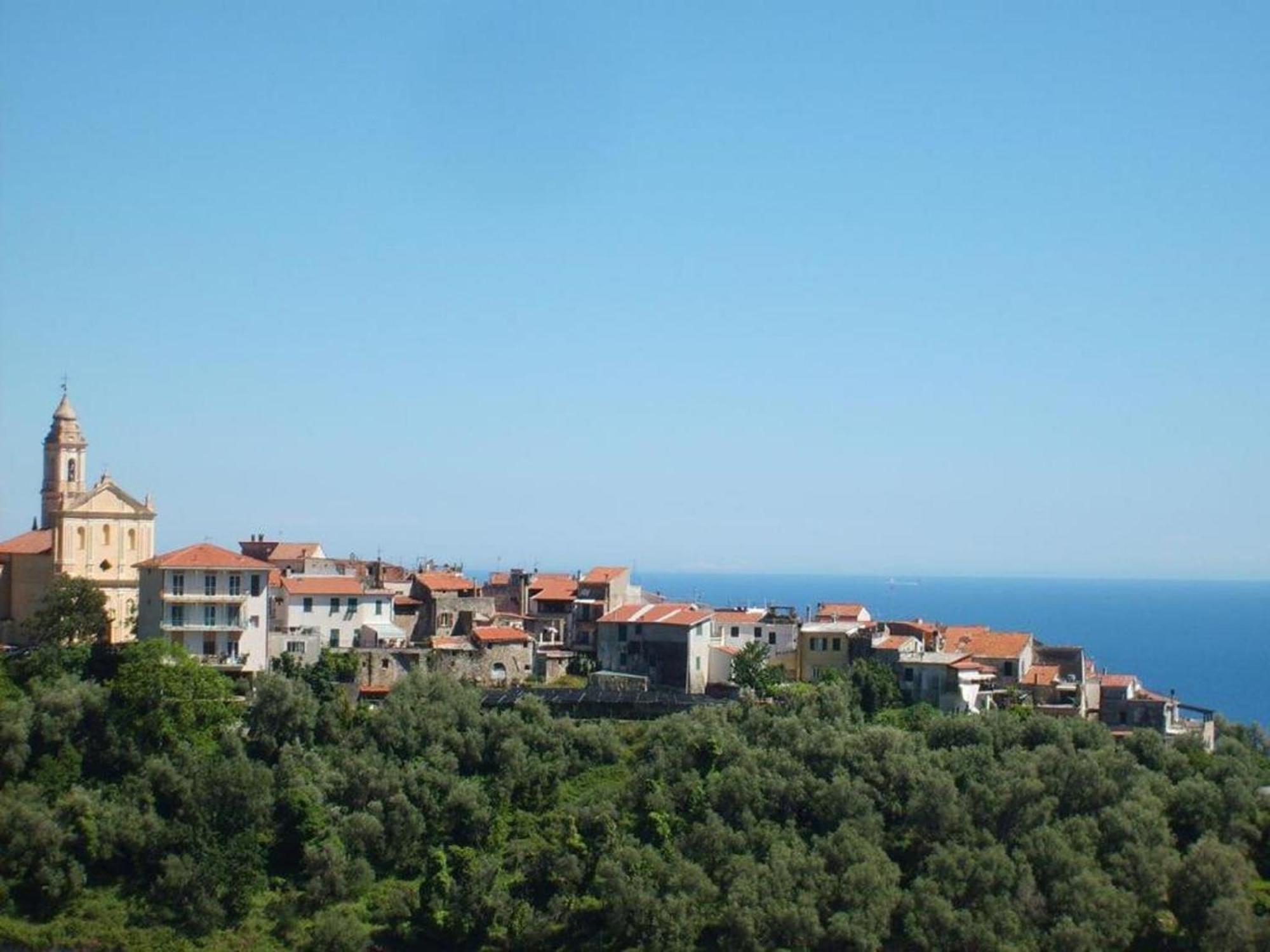 "Sapore Di Liguria" In Antico Borgo Terzorio Luaran gambar