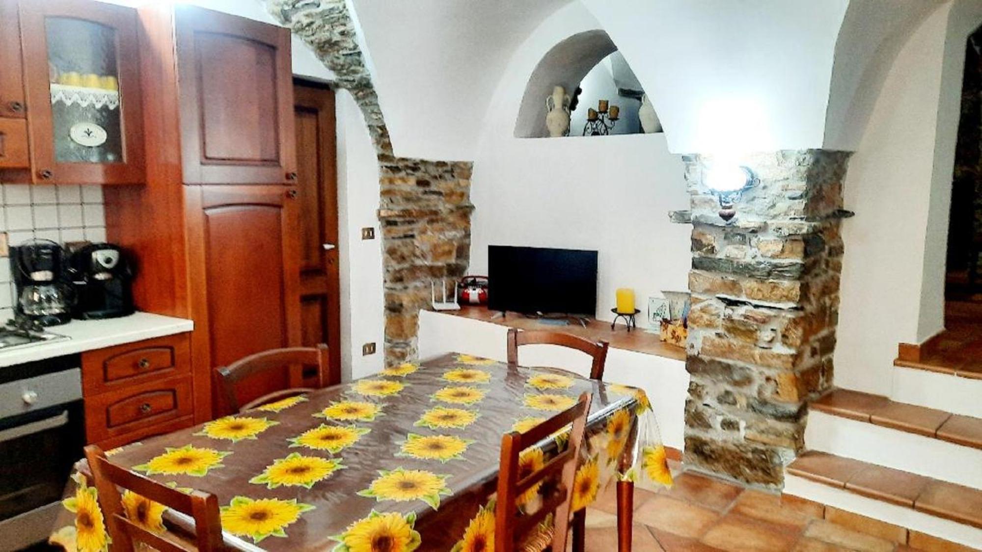 "Sapore Di Liguria" In Antico Borgo Terzorio Luaran gambar