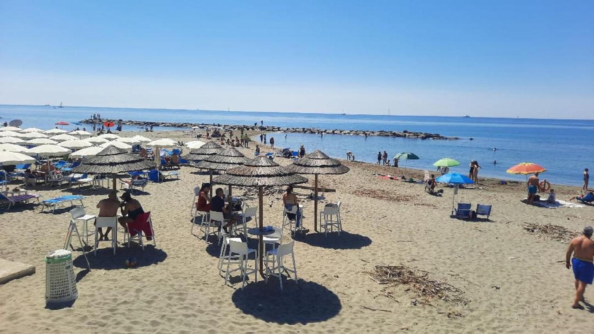 "Sapore Di Liguria" In Antico Borgo Terzorio Luaran gambar